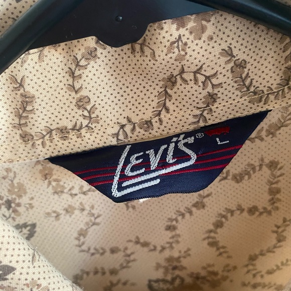 Levi’s shirt - Picture 3 of 4